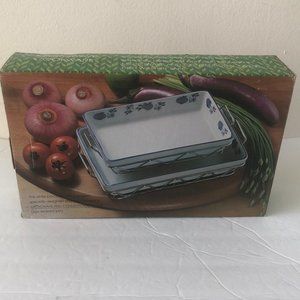 2 porcelain rectangular trays for microwave cookware in metal serving frame